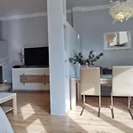 Monte Lu Apartment, Beach & Pier 700M